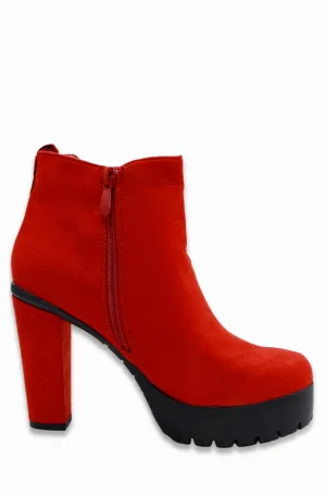 Edwin Women’s Suedette Ankle Boots (Red)