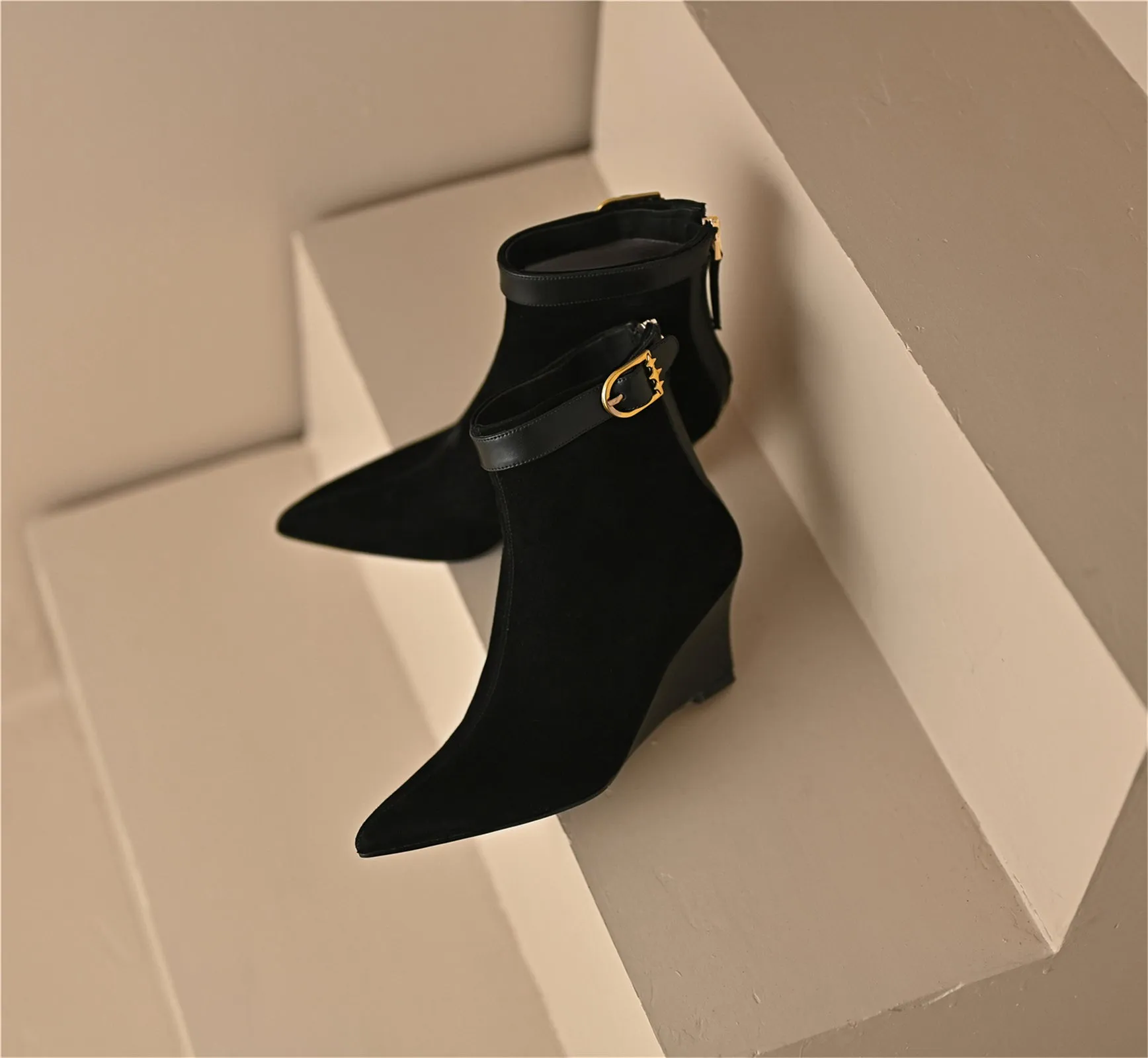 TinaCus Women's Wedge Heel Suede Leather Handmade Buckle Pointed Toe Zip Ankle Boots